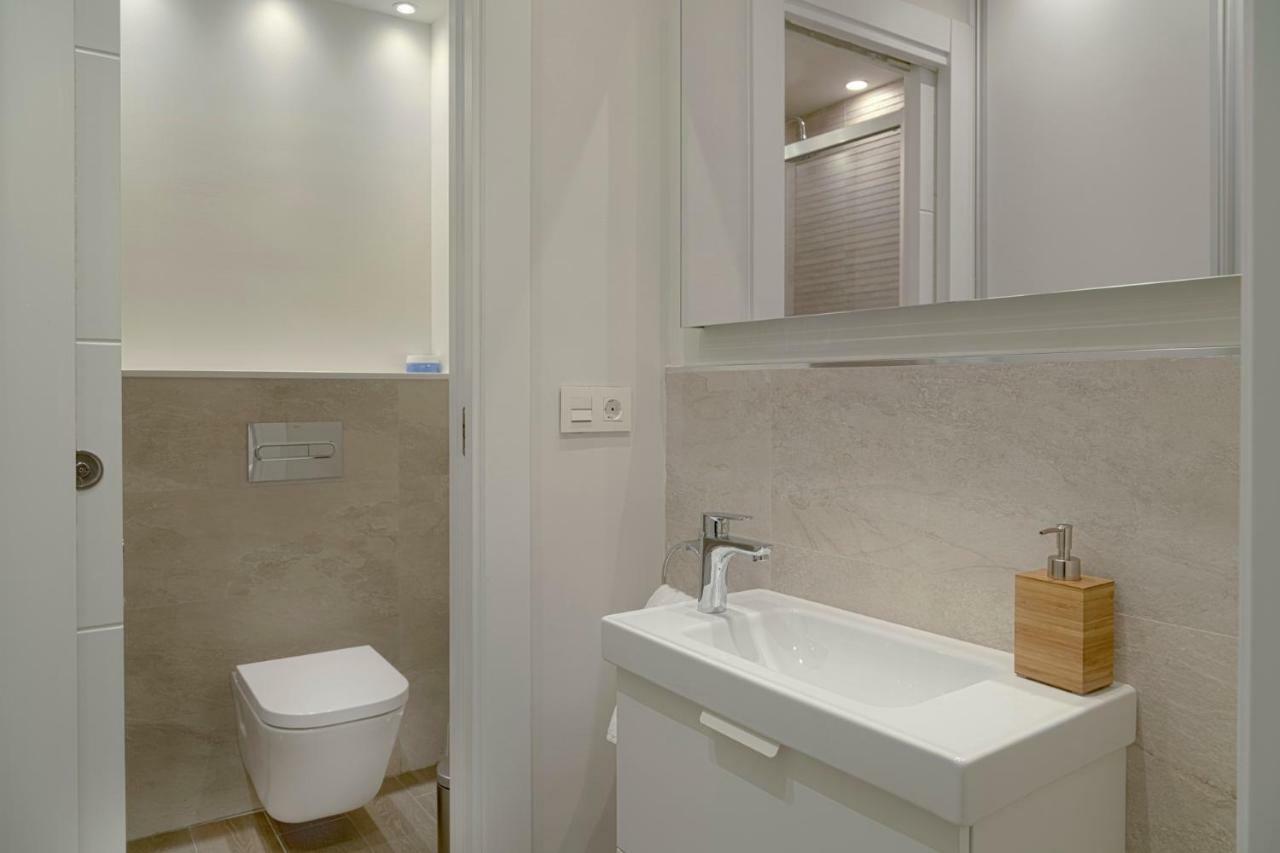 Appartamento Suncity Teatro Premier Málaga Esterno foto